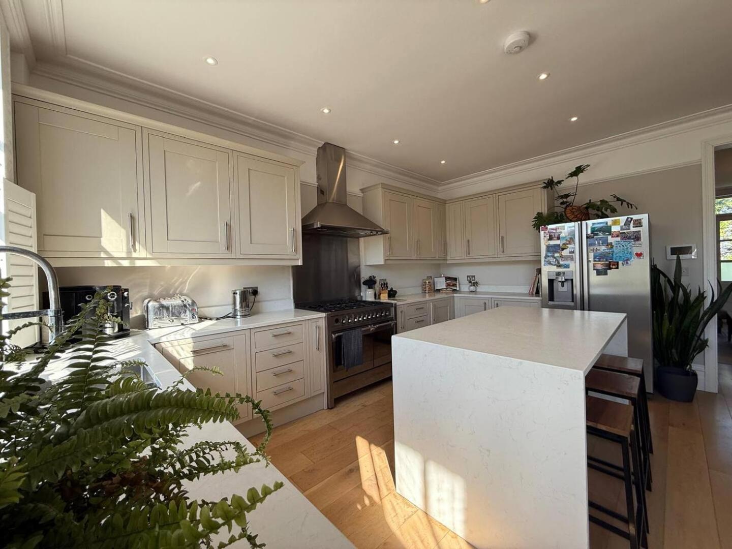 Wimbledon Park Terrace Apartment *